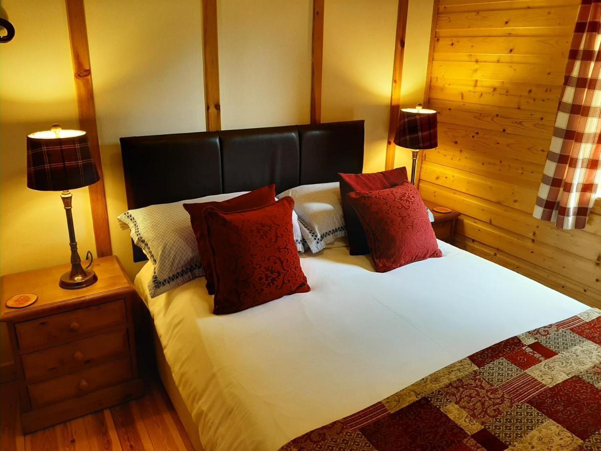 Tayview Lodges Pitlochry Bagian luar foto