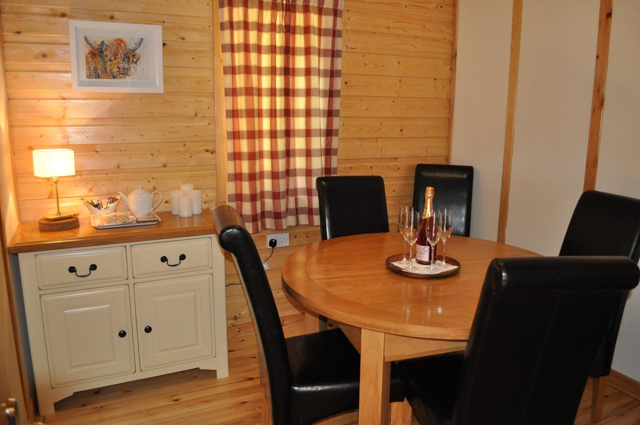 Tayview Lodges Pitlochry Bagian luar foto